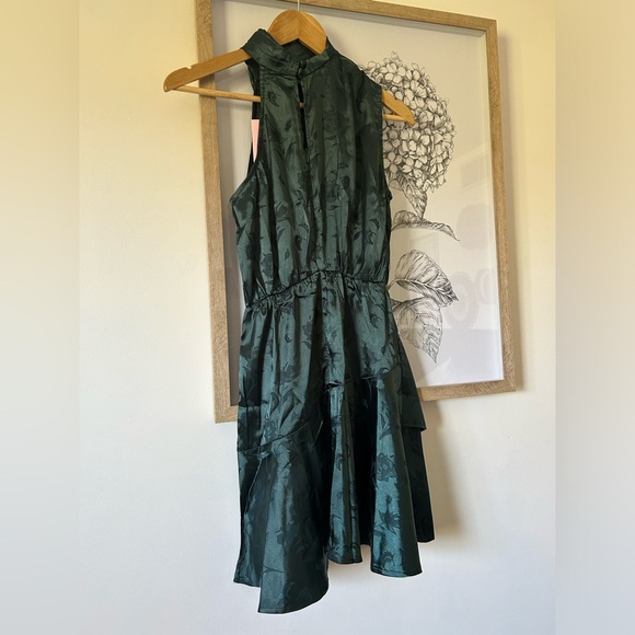 Hello Molly Breaking Hearts Dress in Emerald Green - Picture 10 of 12